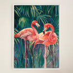 Charger l'image dans la galerie, Peinture flamant rose sur un tableau jungle et nature de motifs tropical représentant un couple de flamants roses avec des feuilles de palmiers dans un jardin botanique de Floride pour une déco bohème, jungalow et moderne