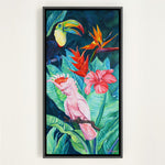 Charger l'image dans la galerie, Tableau jungle sur toile de déco murale nature d’une forêt exotique d’animaux avec fleurs et plantes sauvages représentant un Toucan, un Perroquet, un Cacatoès et des palmier tropicaux pour une ambiance jungle, jungalow et moderne.