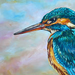 Charger l'image dans la galerie, Peinture à l'huile d'un martin pêcheur et tableau sur toile d'un oiseau sauvage bleu sur une branche au couleurs pastel pour deco bohème et nature.