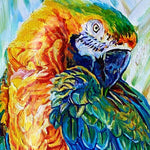 Charger l'image dans la galerie, Tableau tropical et nature d’un paysage de perroquet Ara Macaw jaune et bleu sur fond de palmiers et cocotiers aux feuilles multicolores pour une déco murale vacances, bord de mer et moderne