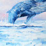 Charger l'image dans la galerie, Tableau mer et nature d’un paysage marin rose pastel et bleu clair pour déco moderne et bord de mer représentant une belle baleine bleue sautant dans l’eau