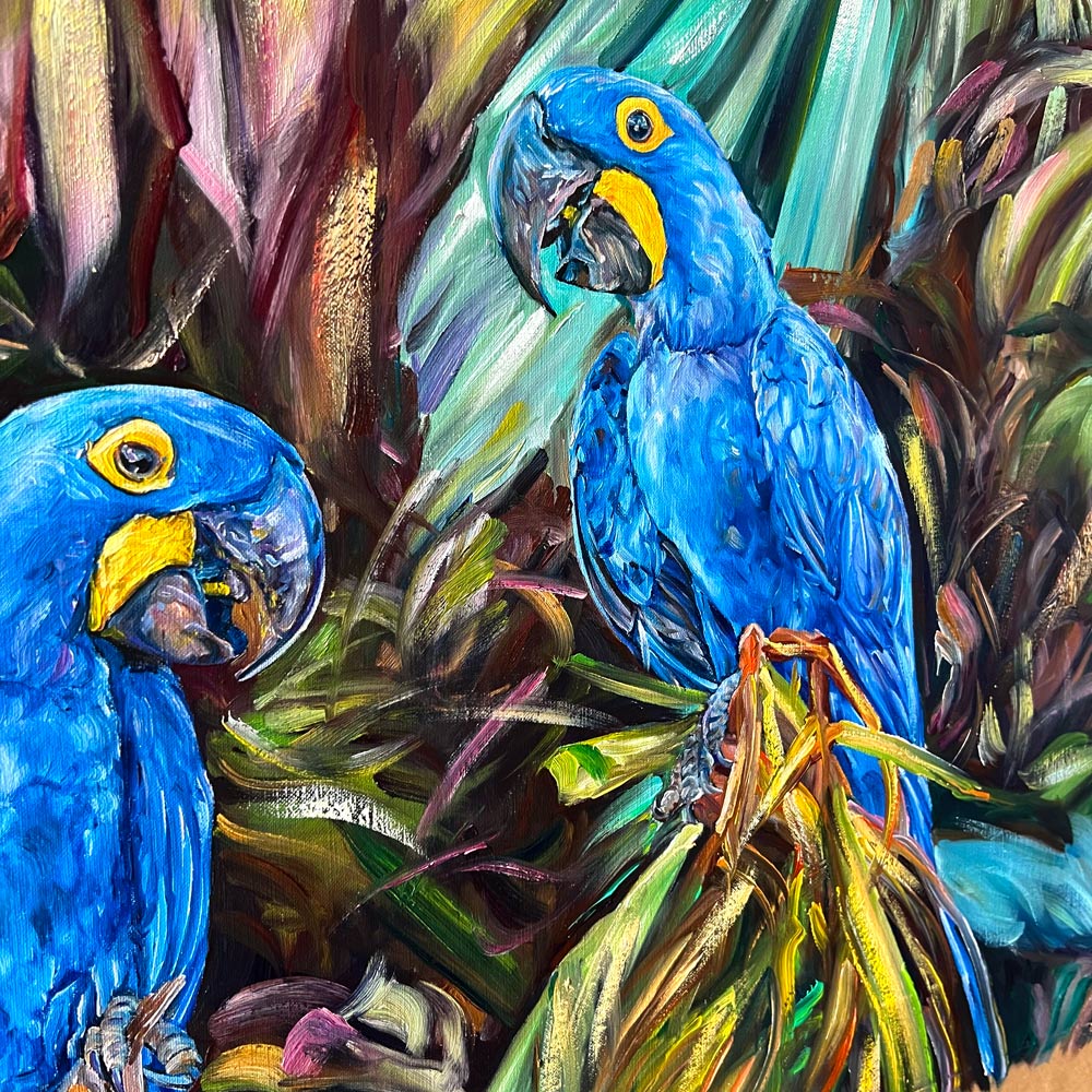 Tableau d’oiseaux tropicaux, de perroquets bleus 'Ara Hyacinthe' évoluant dans une jungle tropicale luxuriante
