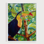 Charger l&#39;image dans la galerie, Peinture tropicale et nature de toucan dans un poster jungle exotique entouré de feuilles de palmier et d’arbres, un animal colorée pour une deco végétale et moderne.
