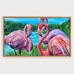 Charger l&#39;image dans la galerie, Peinture tropicale de trois flamants roses des îles Galápagos sur fond de lagune azurée, une oeuvre d&#39;art pour une déco murale exotique.
