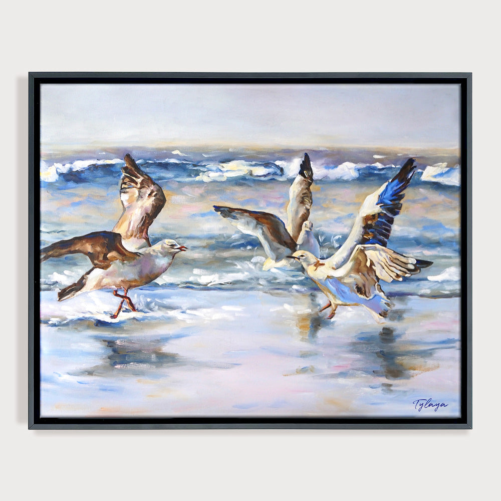 Peinture mouettes sur l’océan dans un tableau sur toile de déco murale nature d’oiseaux marins sur les vagues représentant des mouettes volant sur l’océan, pour une ambiance intérieure bord de mer, côtière et moderne.