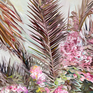 Tableau sur toile d’une nature printanière, palmiers devant l’océan Basque et fleurs roses, pour une déco murale pastel rêveuse.